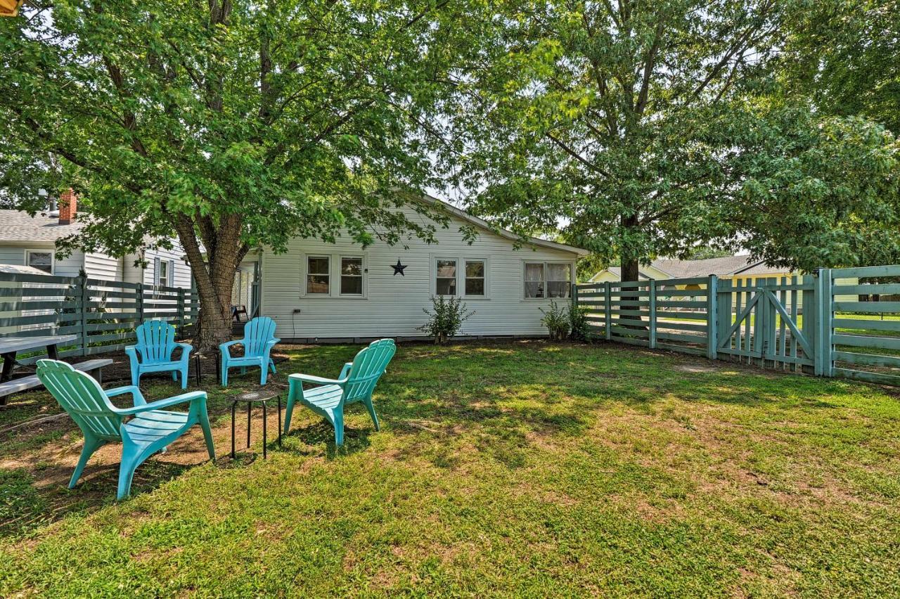 The Blue Crab Cottage - 3 Blocks From The Beach! Colonial Beach Exterior photo