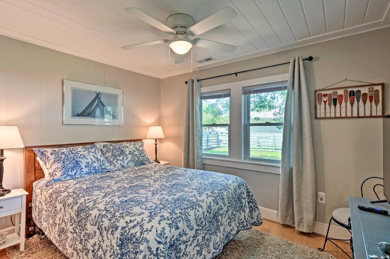 The Blue Crab Cottage - 3 Blocks From The Beach! Colonial Beach Exterior photo